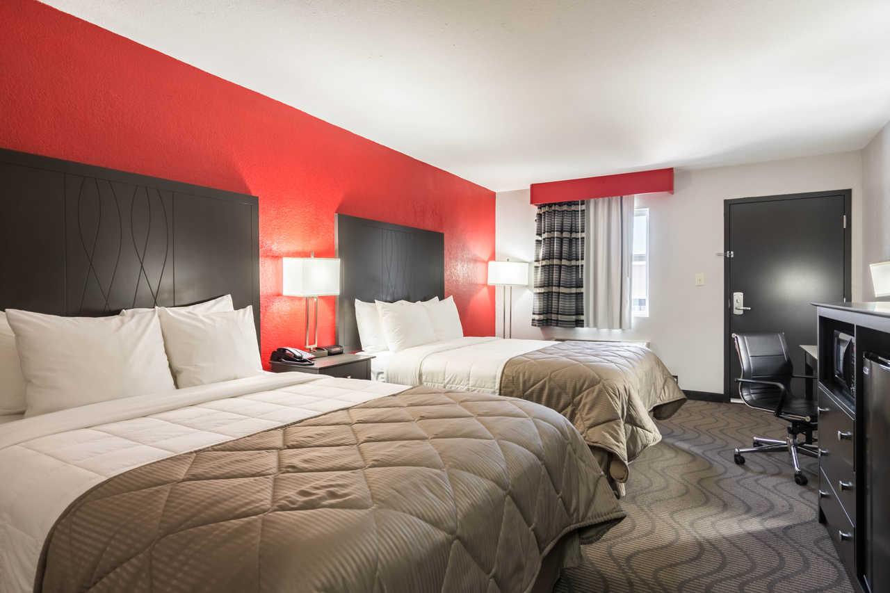 Clarion Inn & Suites Russellville I-40 מראה חיצוני תמונה