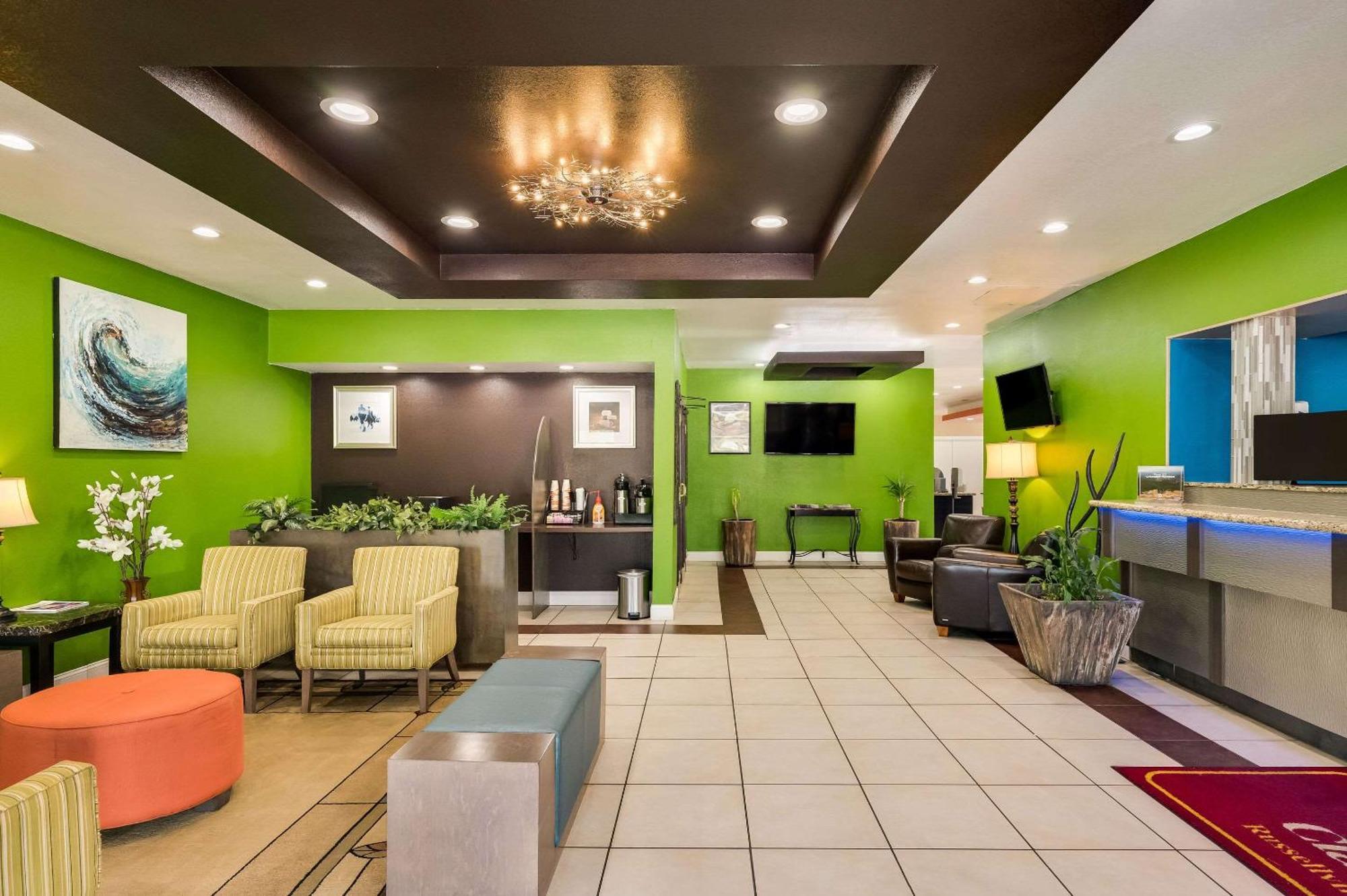Clarion Inn & Suites Russellville I-40 מראה חיצוני תמונה